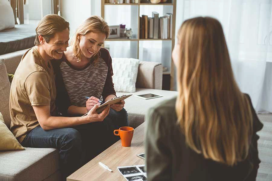 Que devez-vous savoir sur la maternité de substitution ? Mères porteuses, futurs parents et donneurs