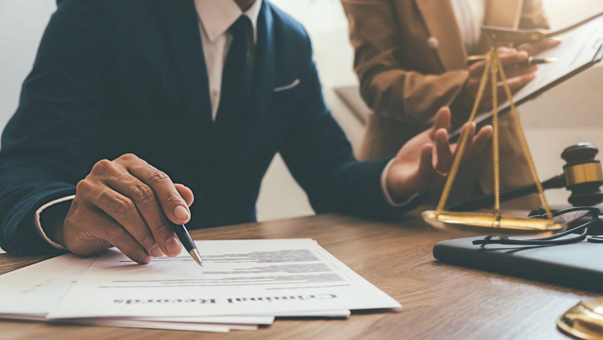 ¿Interesada en un contrato de subrogación? Aquí está todo lo que necesitas saber